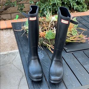 Hunter rain boots black women’s size 10